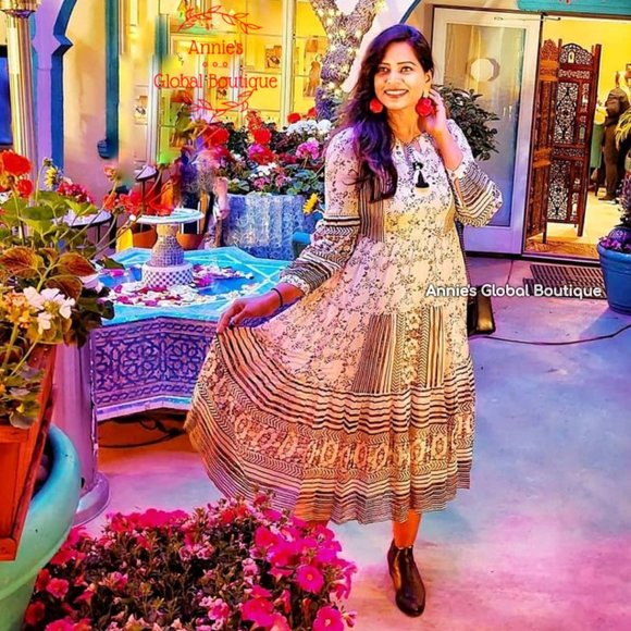 NWT ANTHROPOLOGIE Talulah Tiered Midi Dress. Size M - Picture 5 of 15